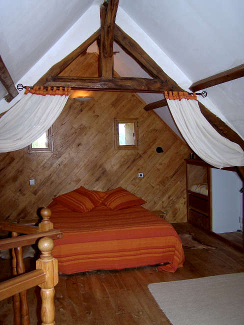 Pré Le Terme, la chambre avec lit double, au Buisson de Cadouin