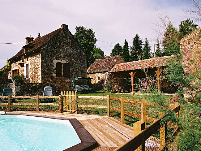 Pré Le Terme, la piscine, au Buisson de Cadouin